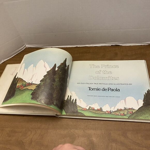 The Prince Of The Dolomites By Tomie De Paola Ex Library Hardcover - Picture 4 of 13